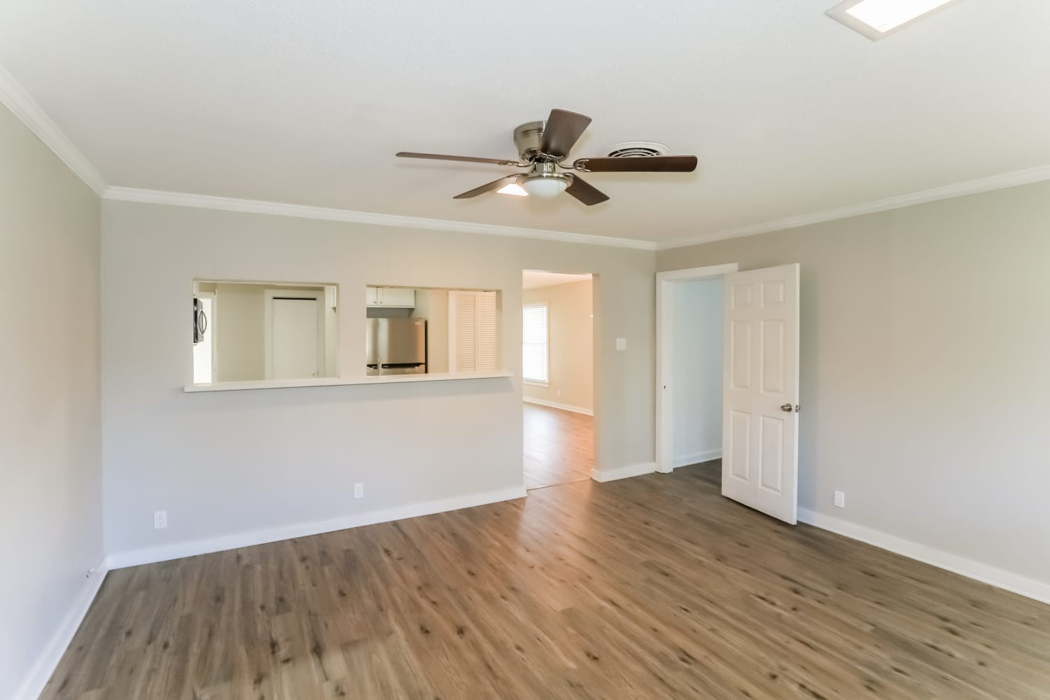 3812 Cornish photo 5