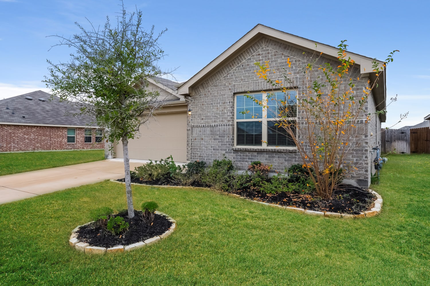 441 Pollyann Trail, Roanoke, TX 76052 photo 4
