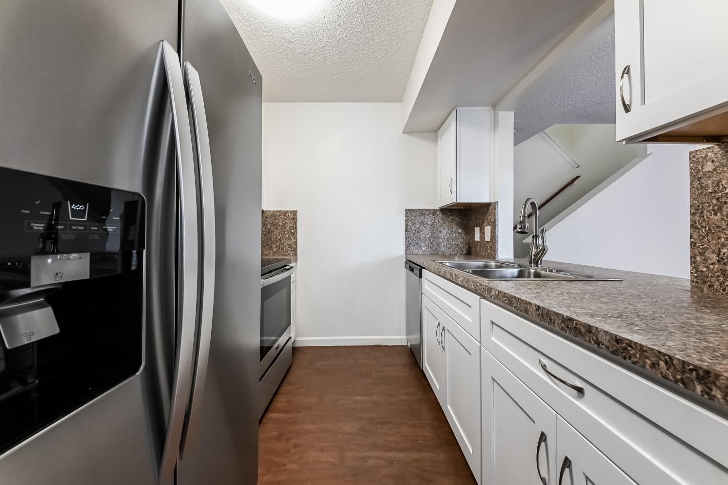 1615 Horizon St photo 5