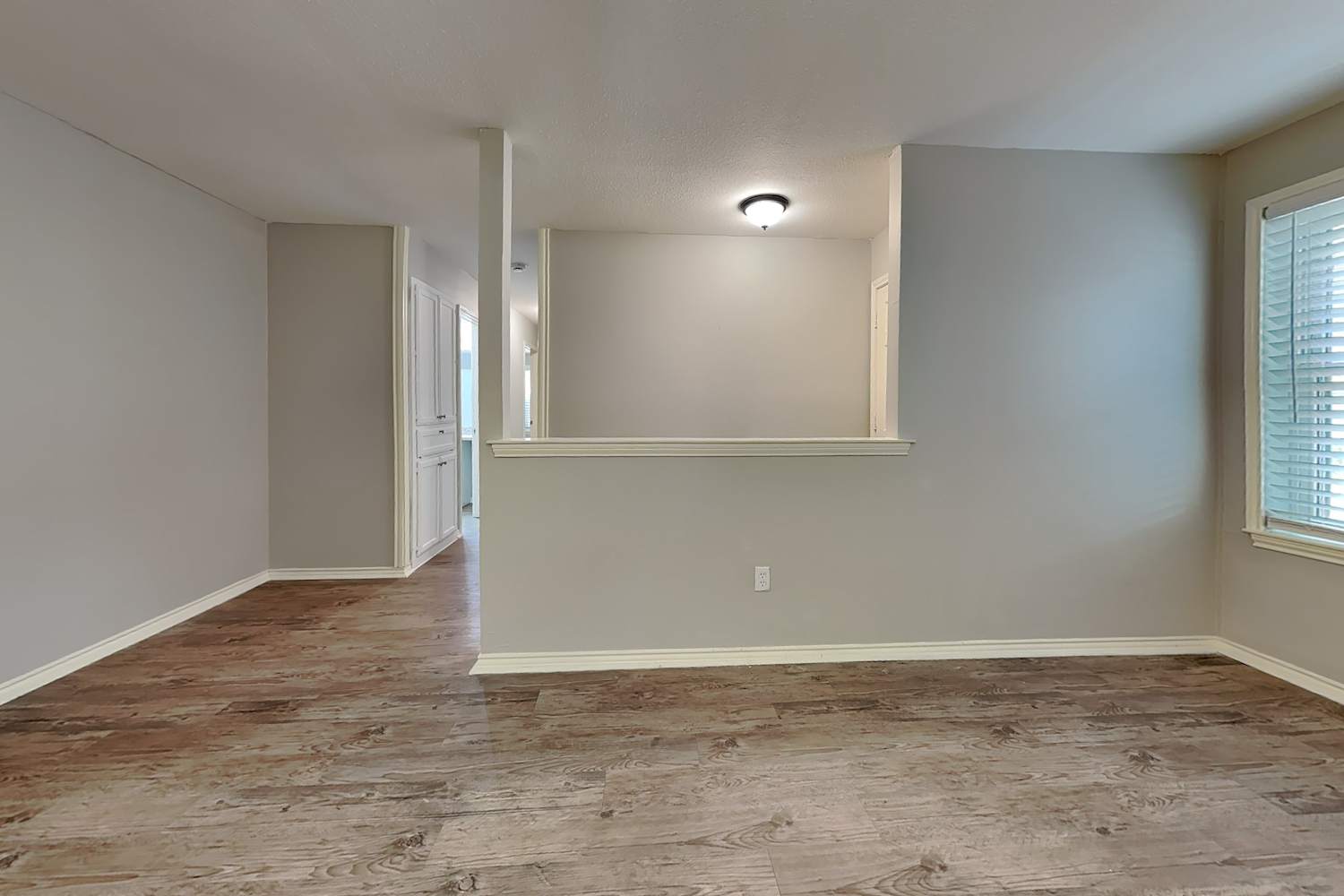 512 Shennandoah Dr photo 3