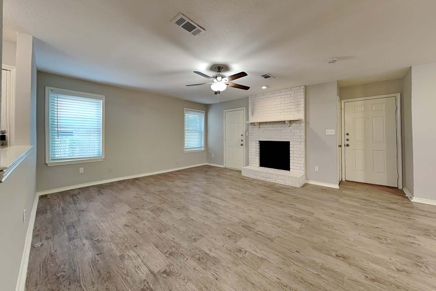 512 Shennandoah Dr photo 5