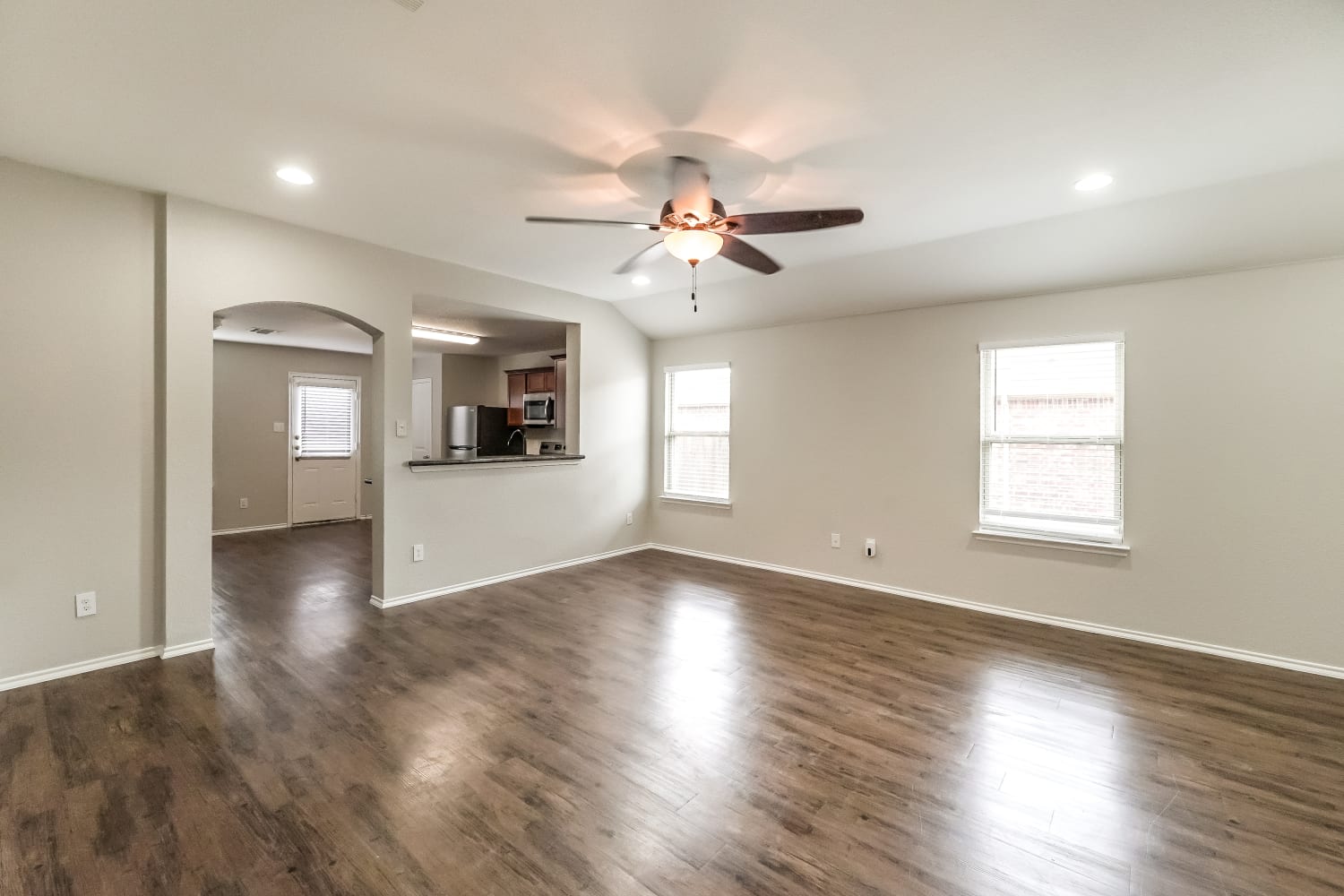 304 Hawthorn photo 3