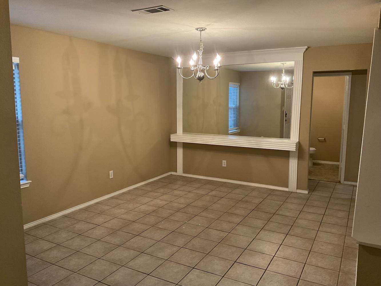 1002 Chatham photo 4