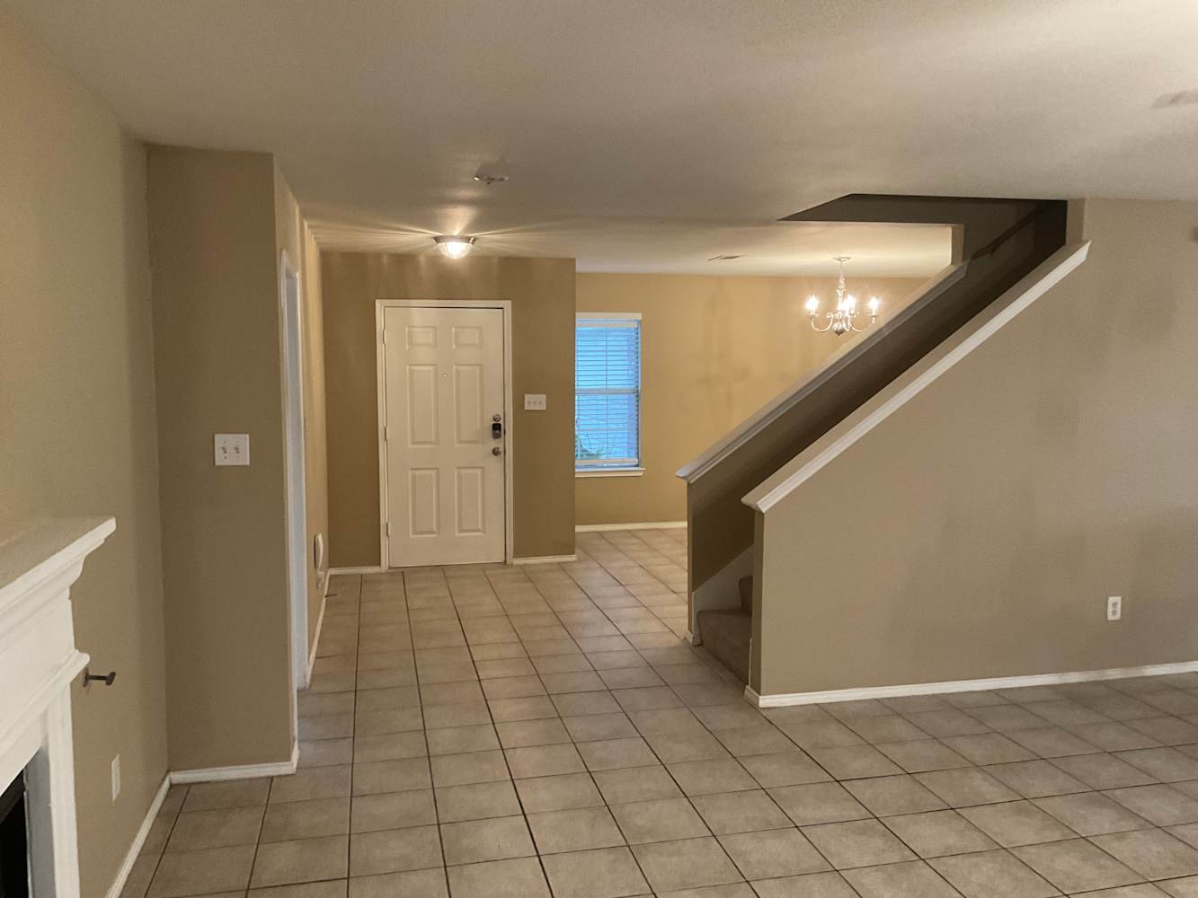 1002 Chatham photo 3
