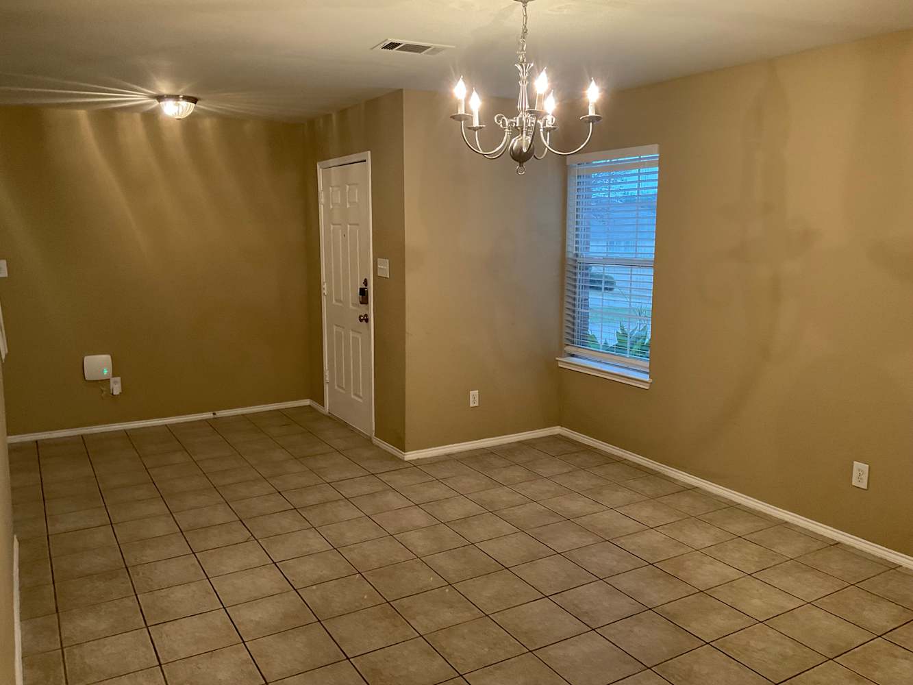 1002 Chatham photo 2