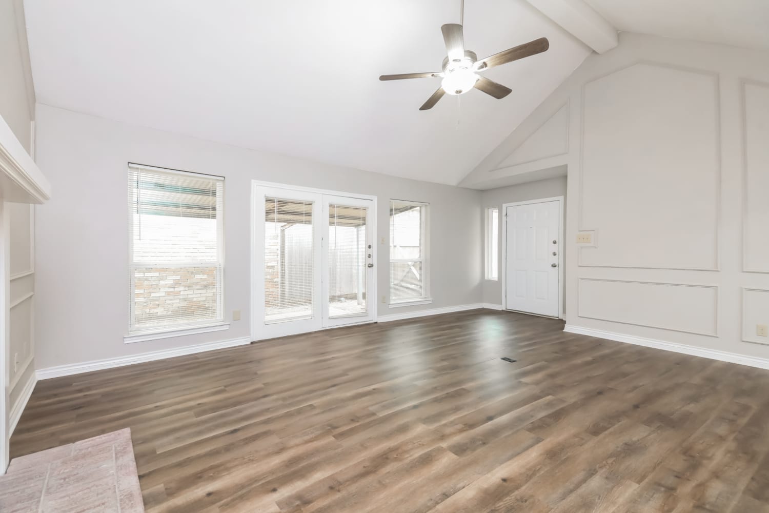 506 Bryan photo 5