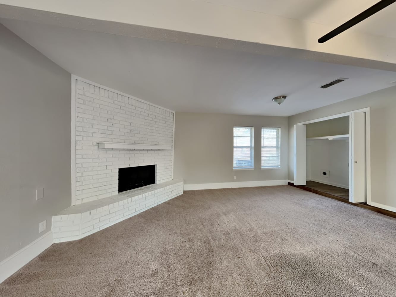 5716 Wheaton photo 4