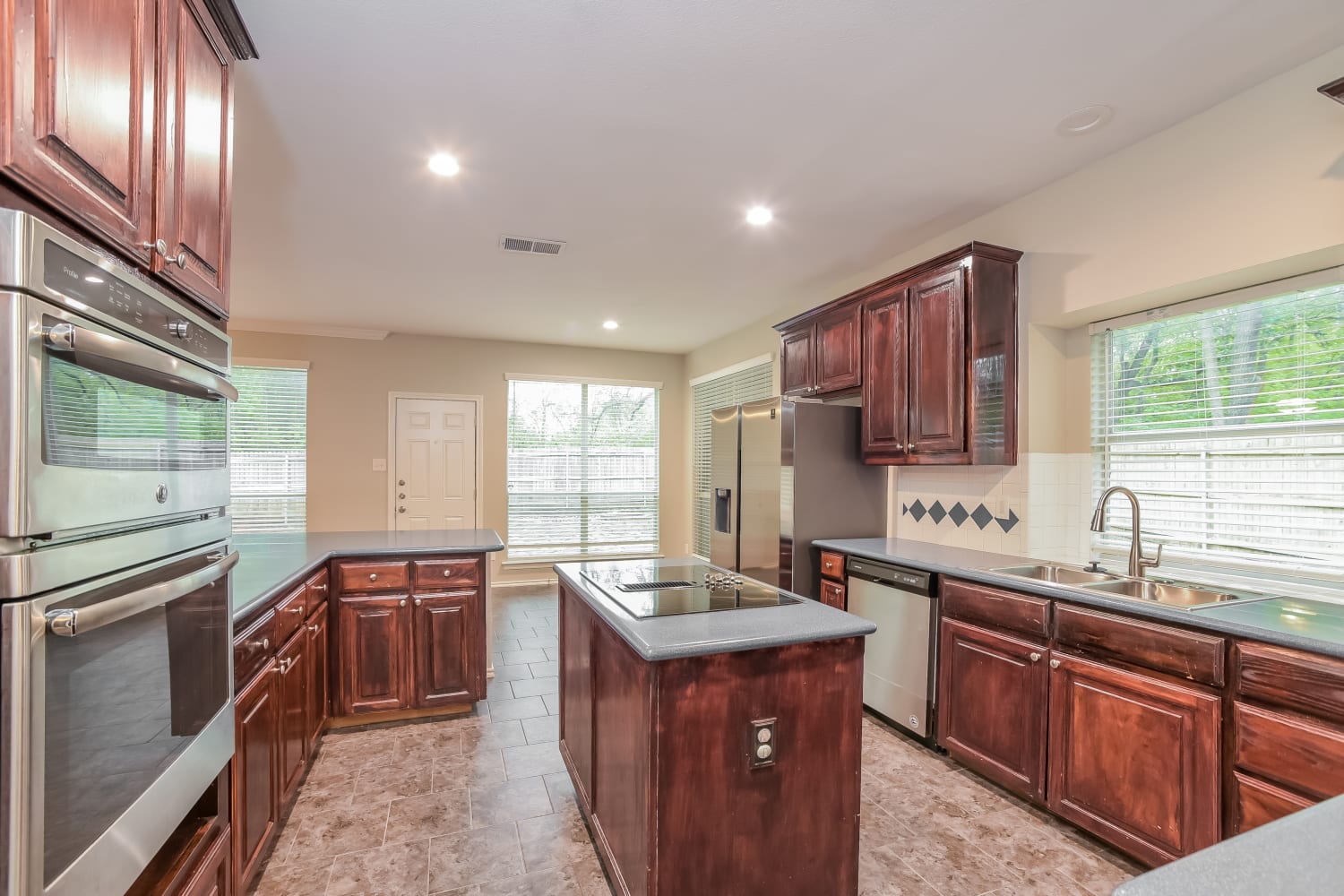 6517 Forest Park photo 5