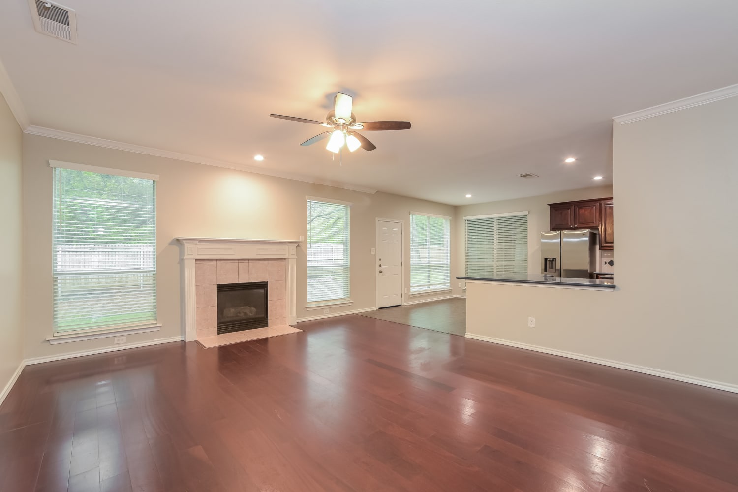 6517 Forest Park photo 2