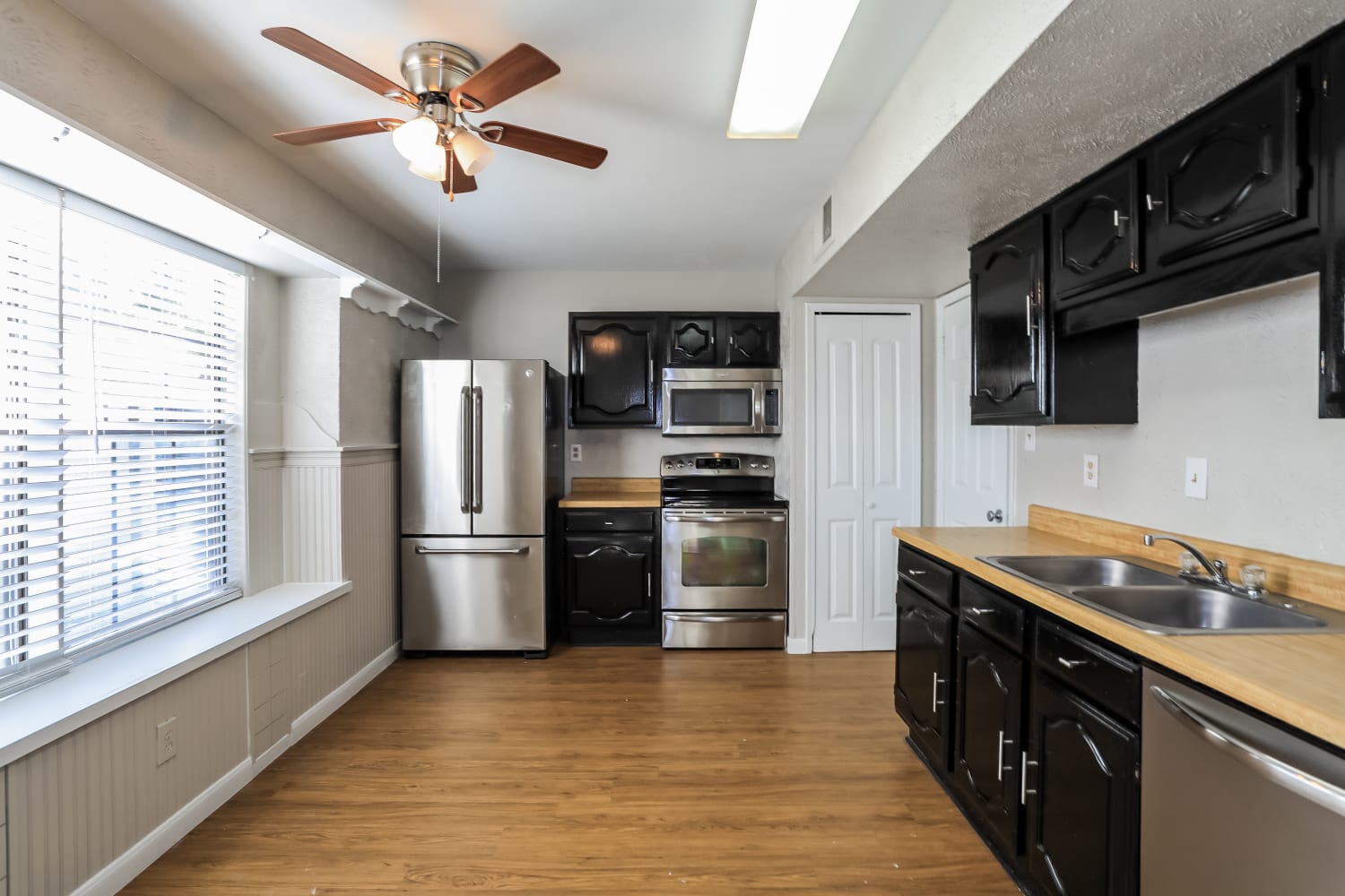 4606 Larner photo 5