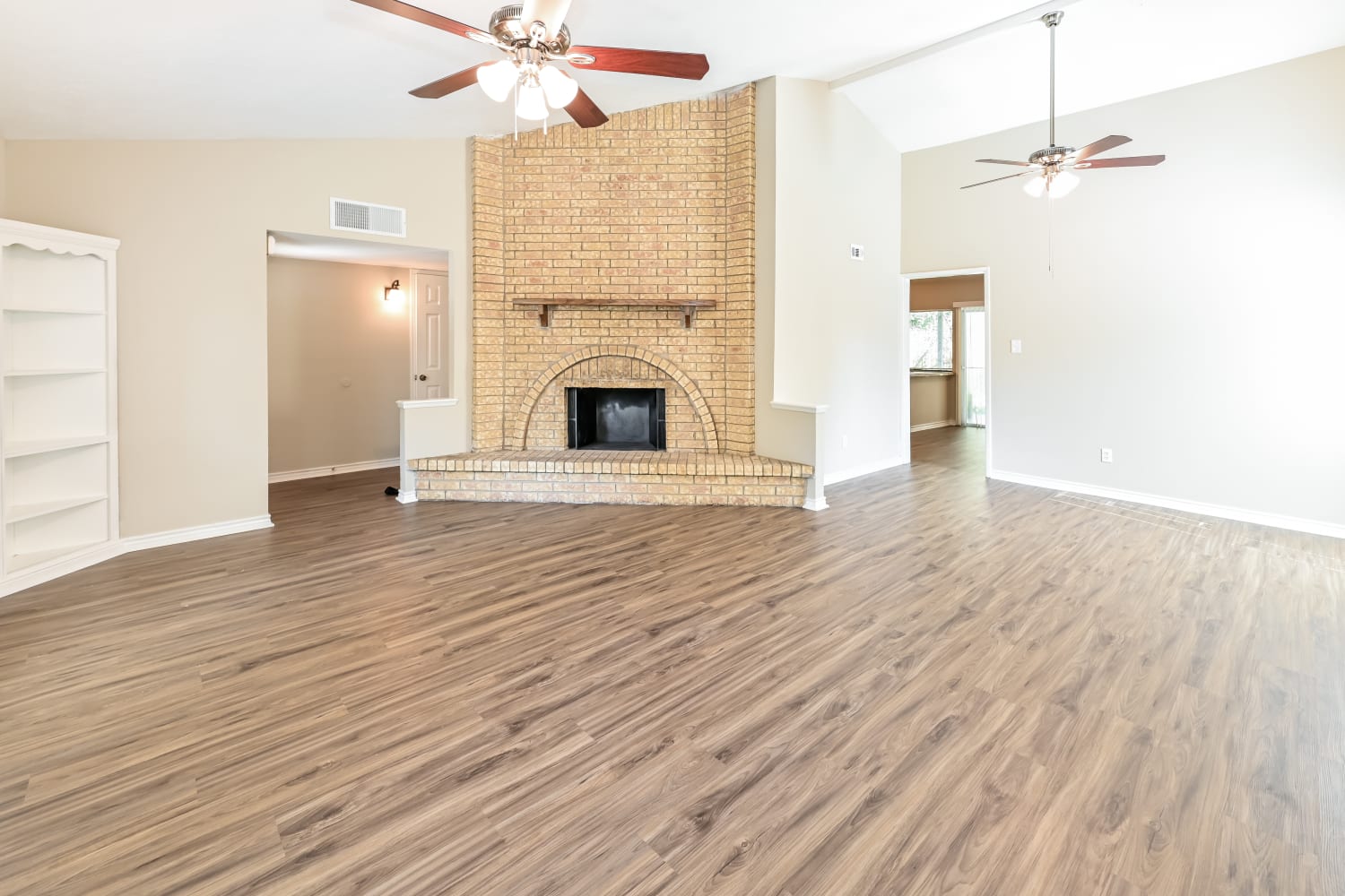 22710 Melham Lane photo 3