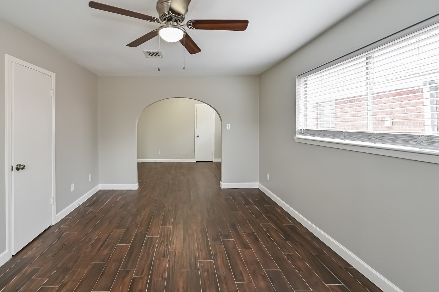 11122 Kirwin Lane photo 3