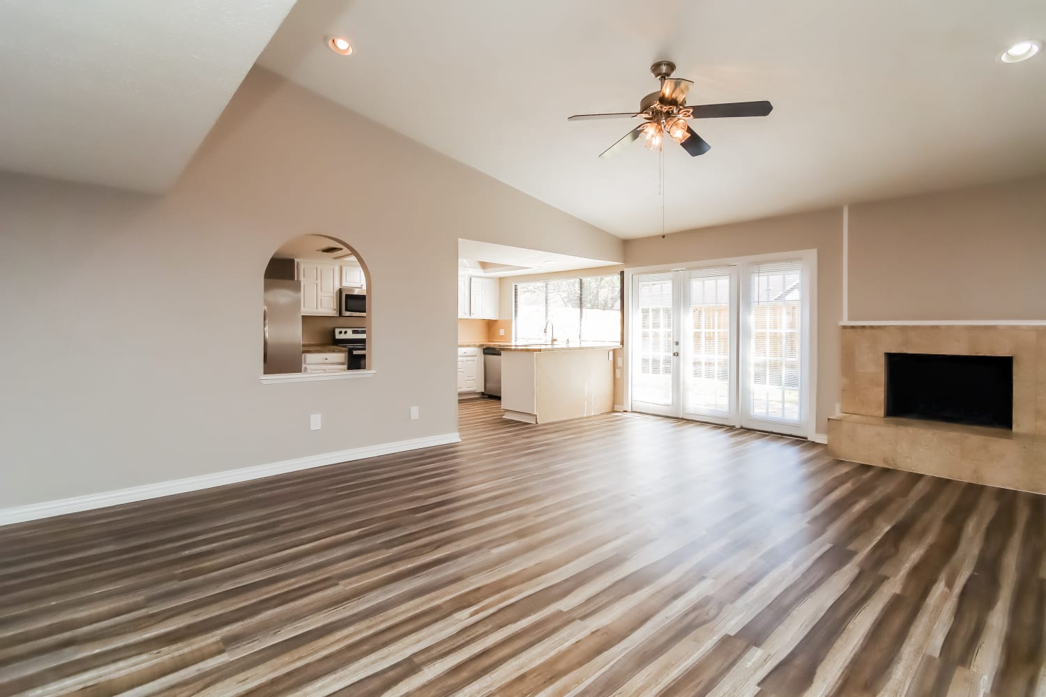 16835 Grampin Dr photo 3