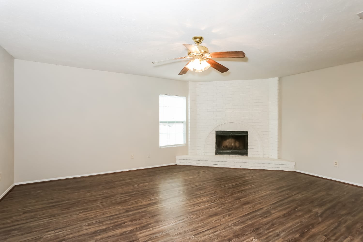 6830 Kearney Dr photo 3