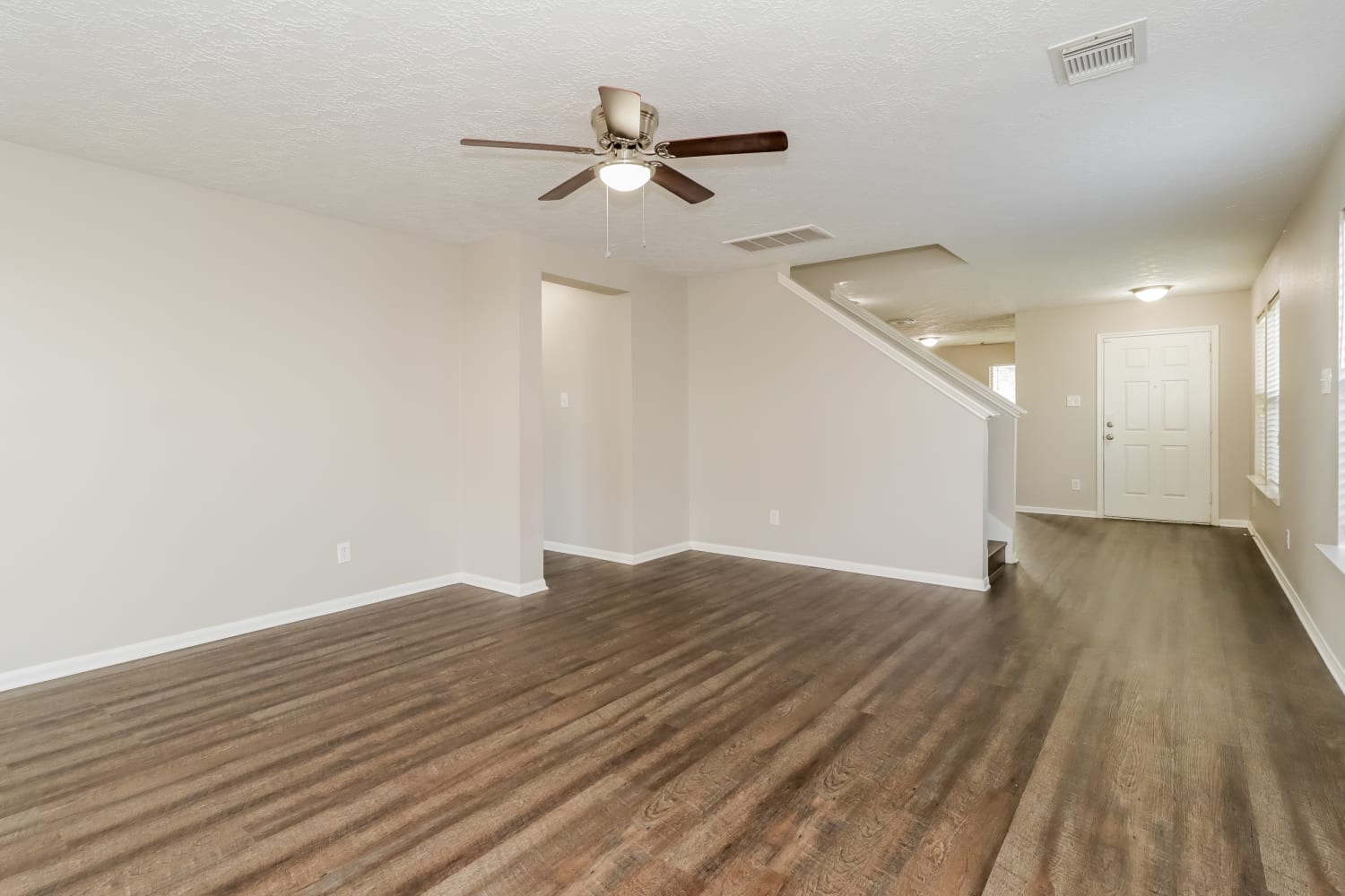 3603 Fuller Bluff Drive photo 2