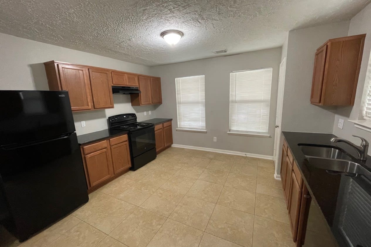 3603 Fuller Bluff Drive photo 3
