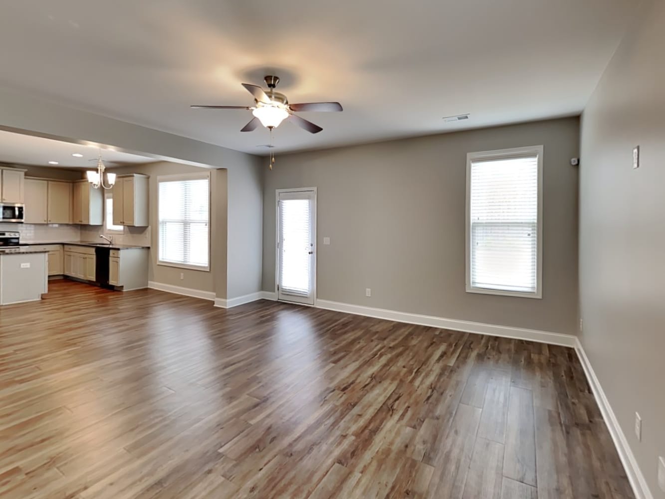 119 Moss Dr photo 5