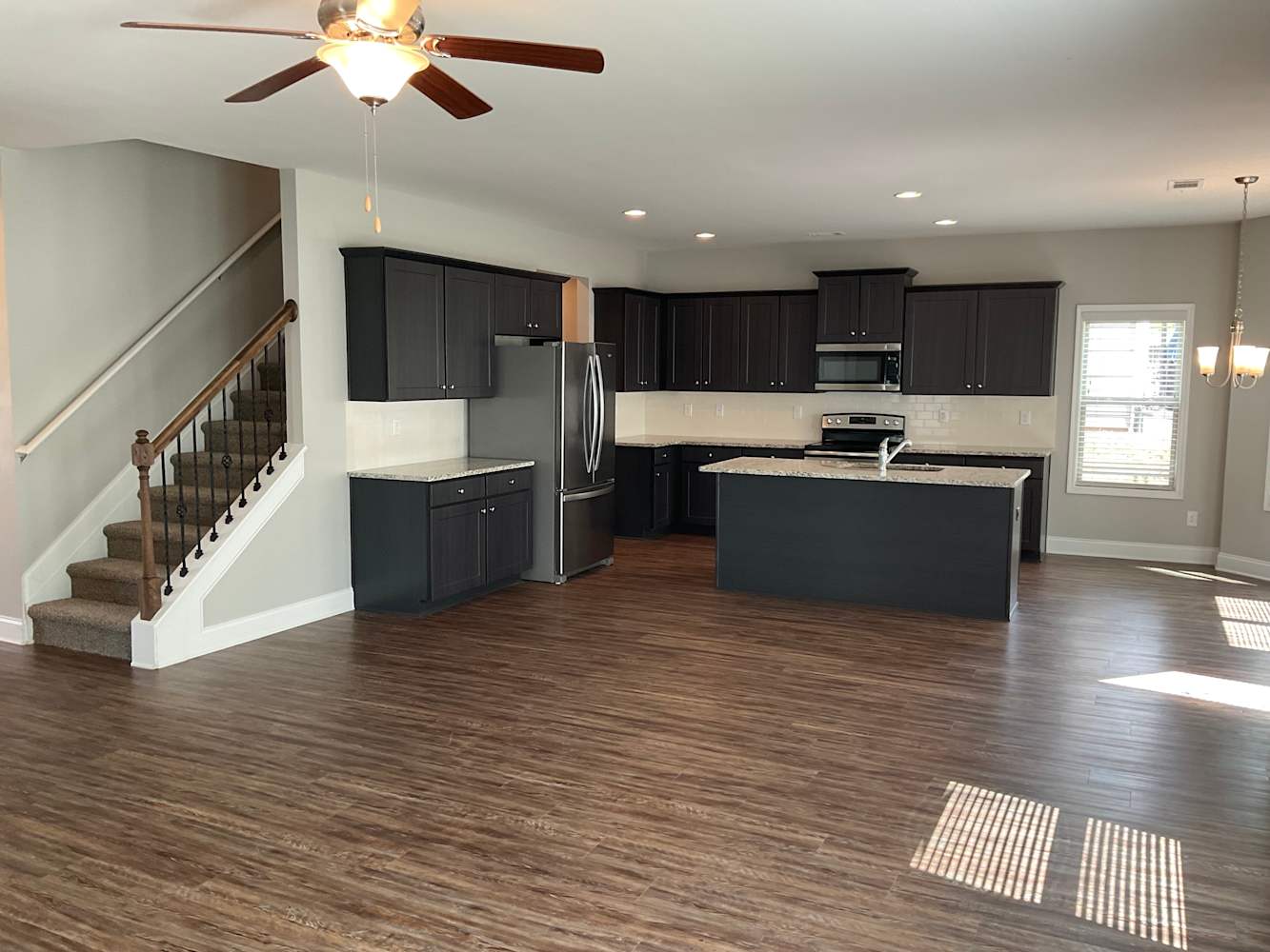 225 Sage Dr photo 5