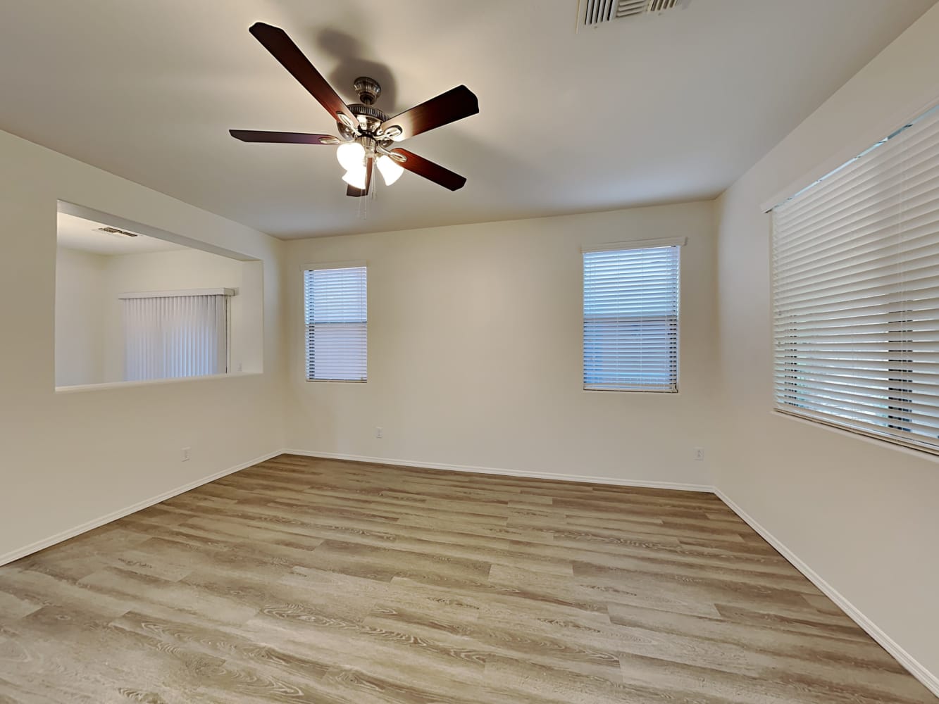 114 E Palomino Dr photo 5