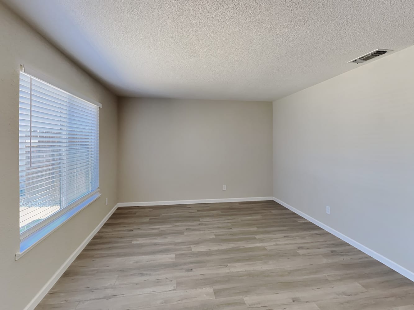 5912 Trawler Way photo 3