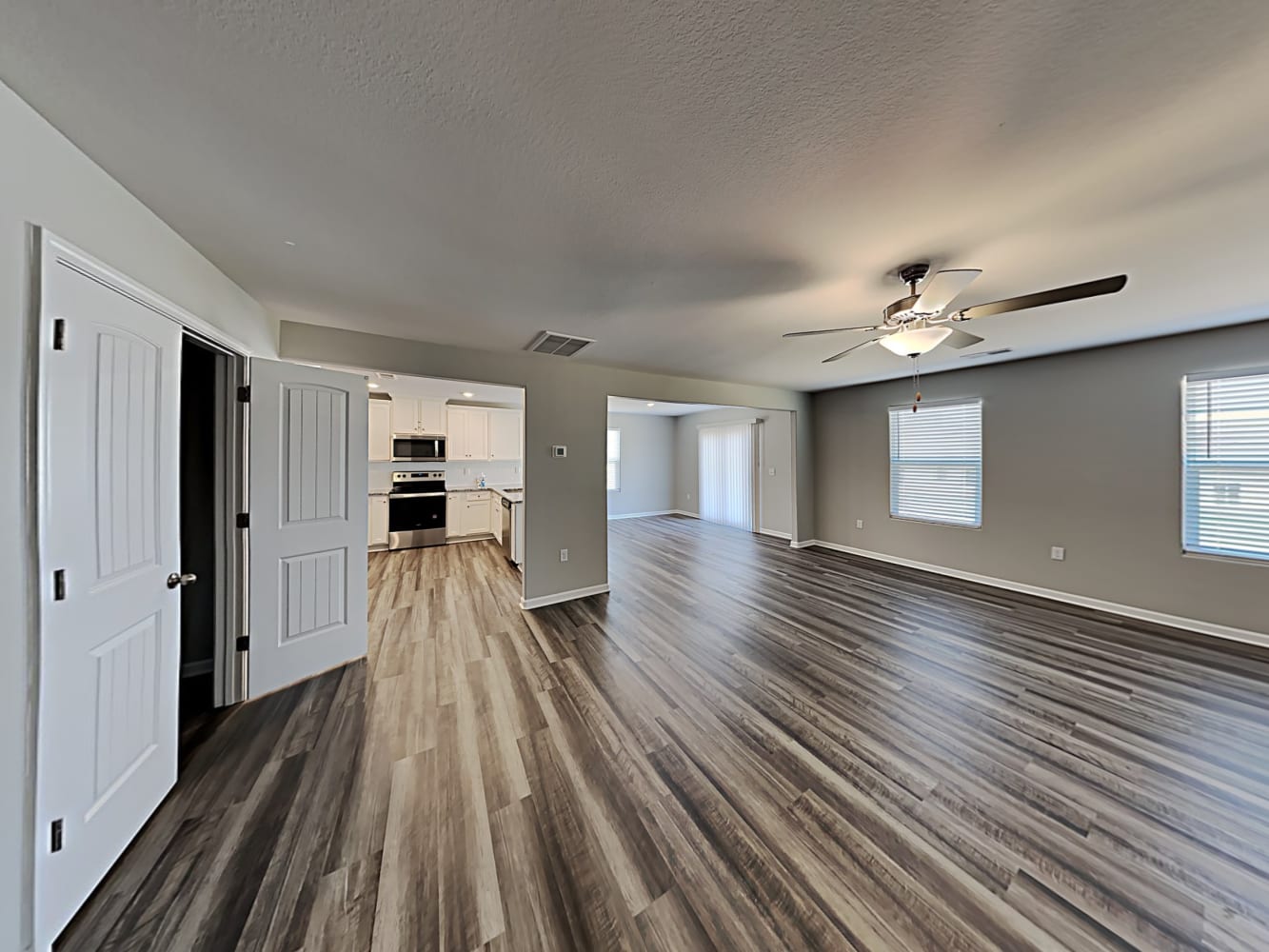 493 Aubrey Woods Dr photo 5