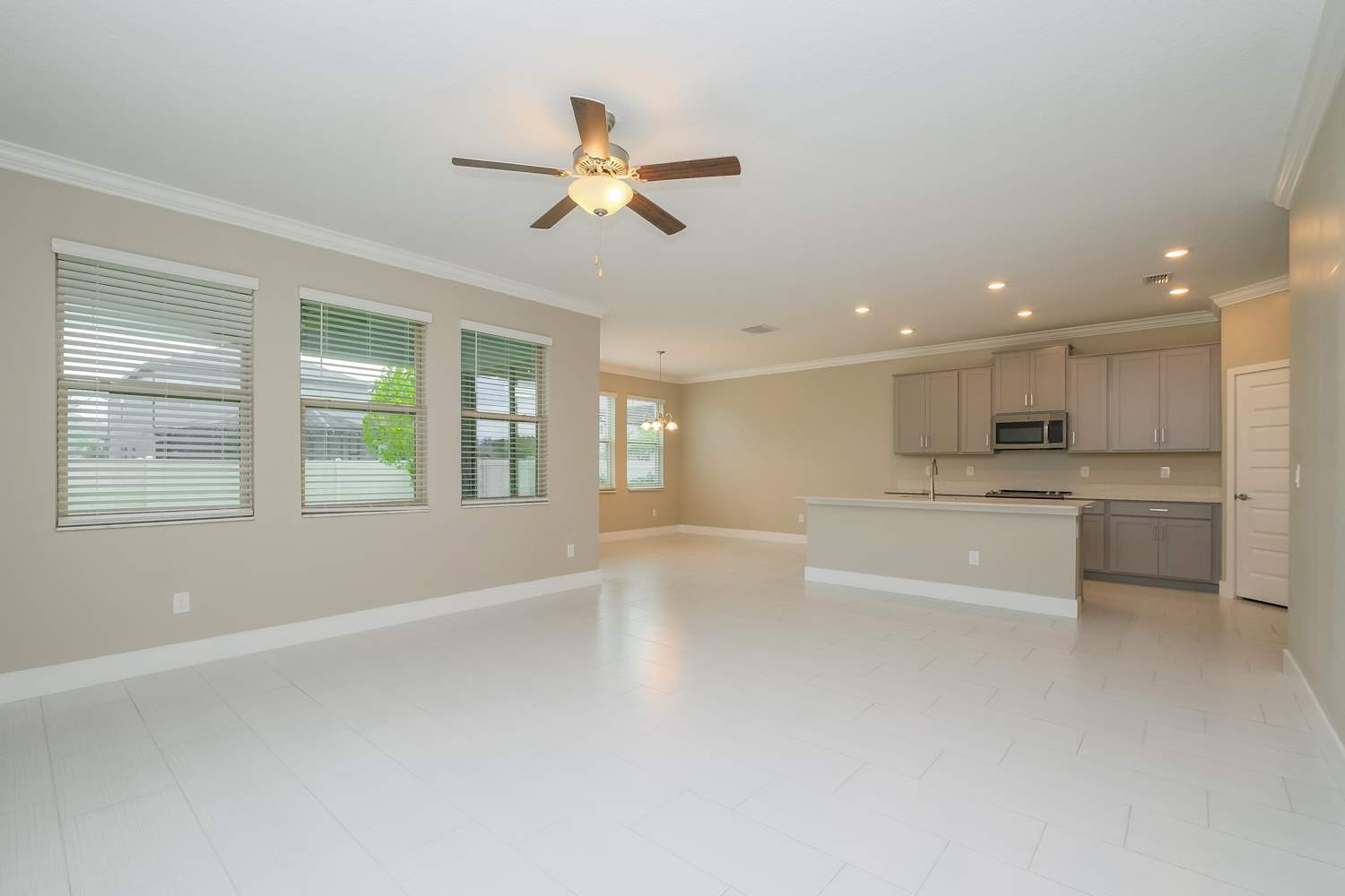 9808 Little Bluestem Dr photo 5
