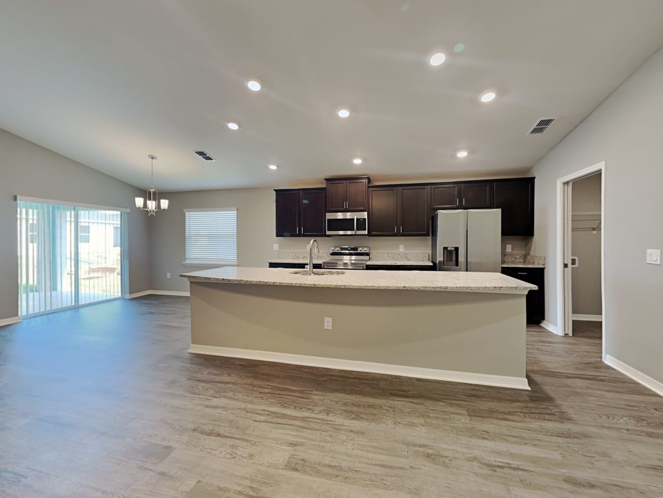 3922 Willow Ridge Dr photo 5