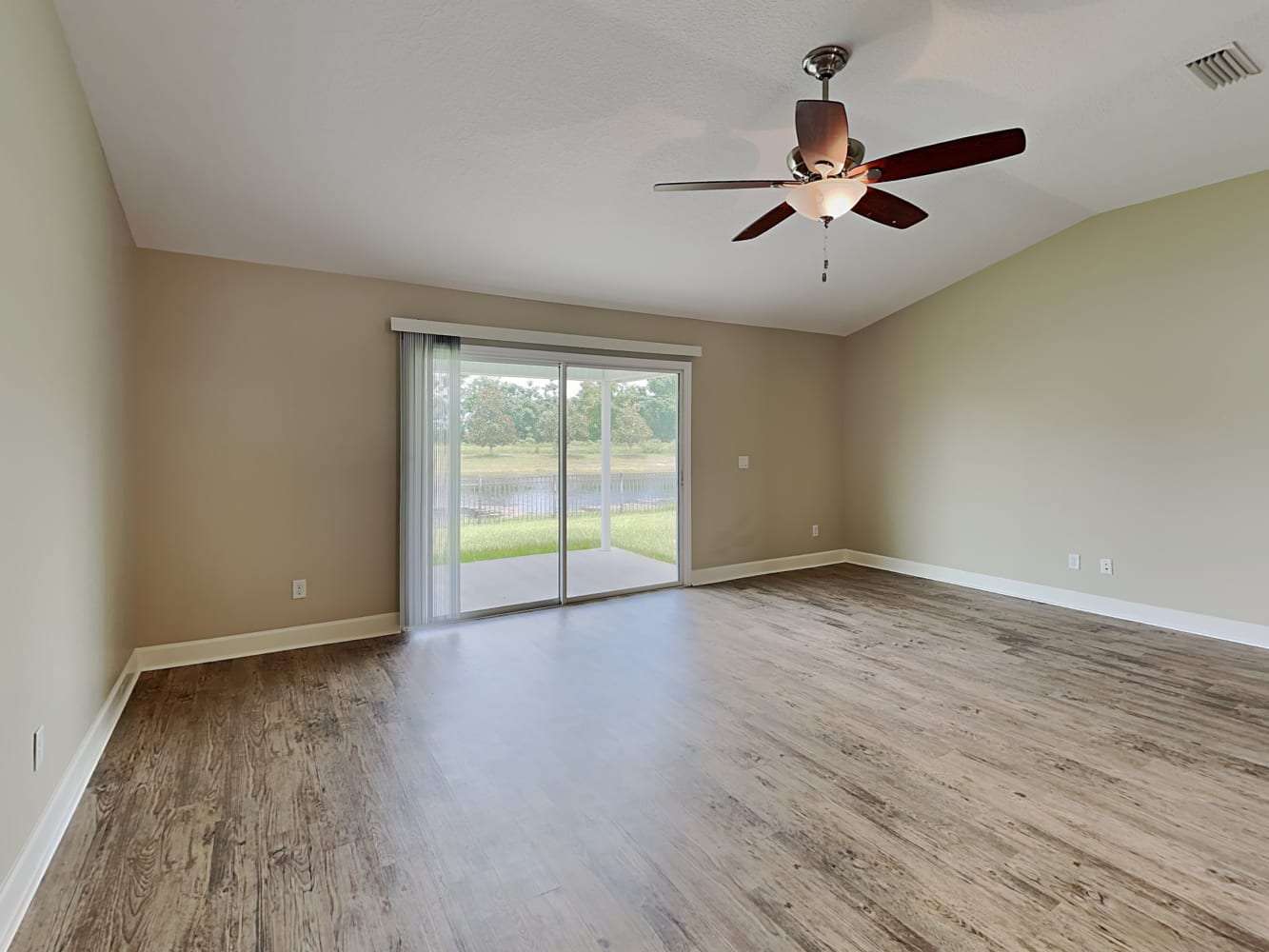 112 Savanna Preserve Ct photo 3