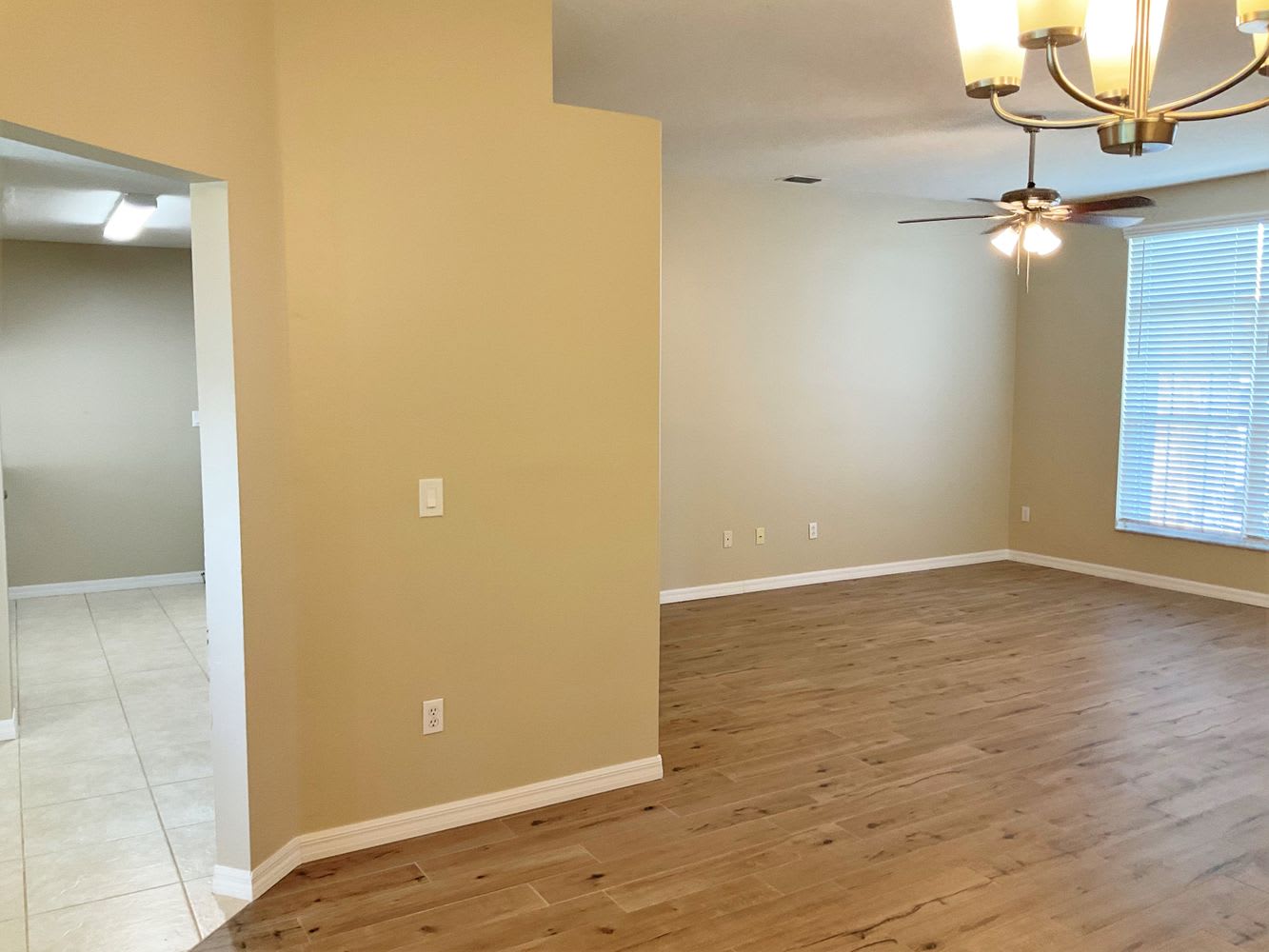 1005 Pelican Ln photo 4