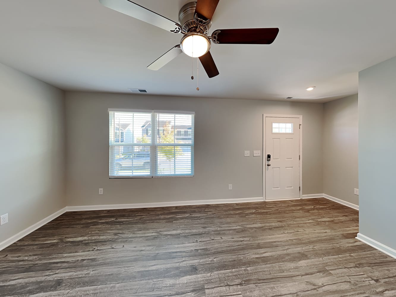 1016 Bent Willow Dr photo 4