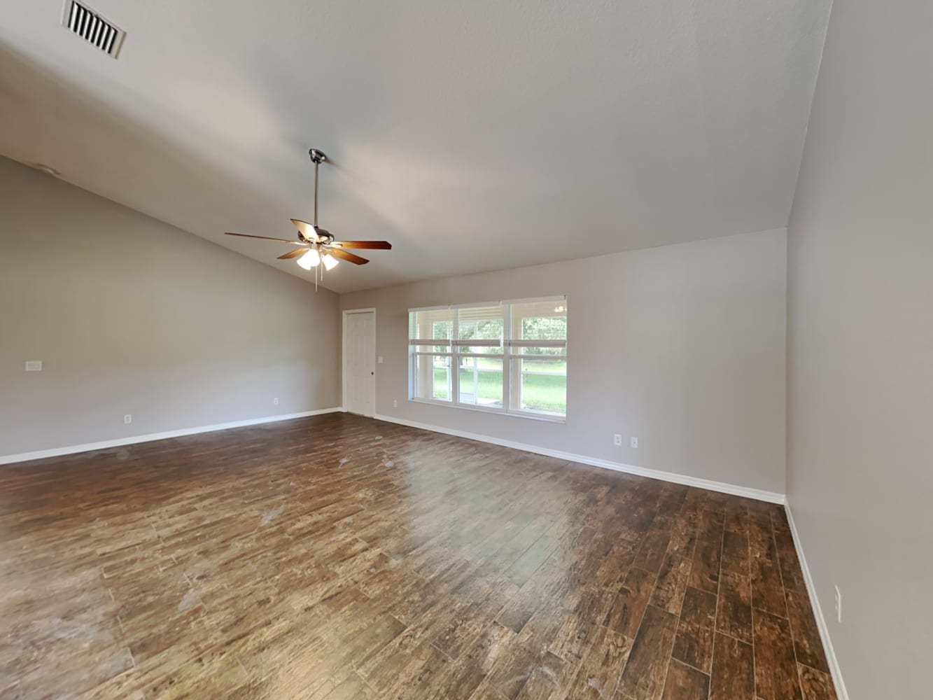 25208 Palisade Rd photo 5