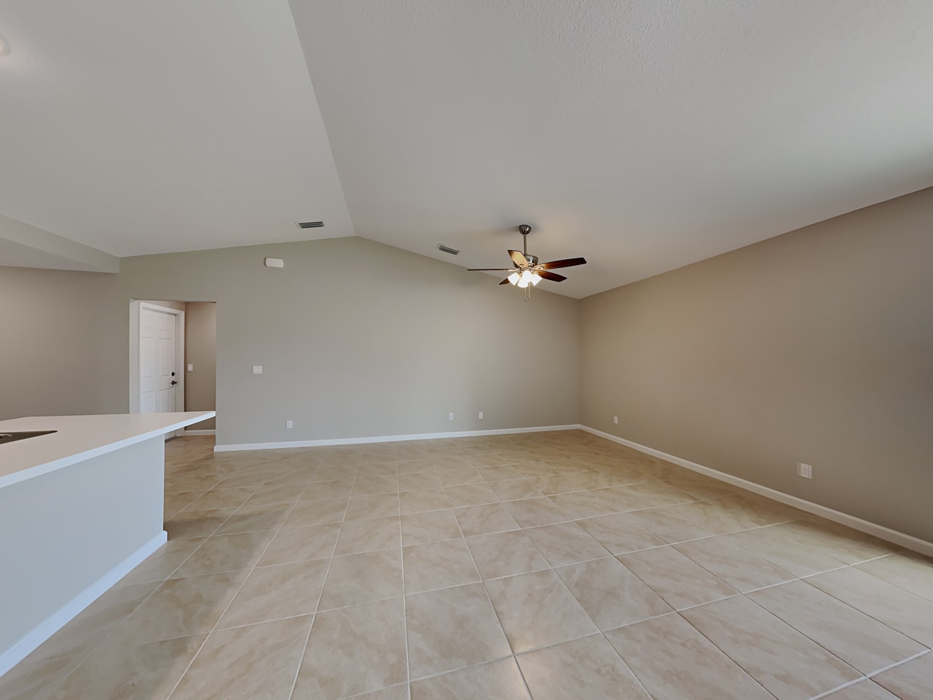 4253 SW Whitebread Rd photo 4
