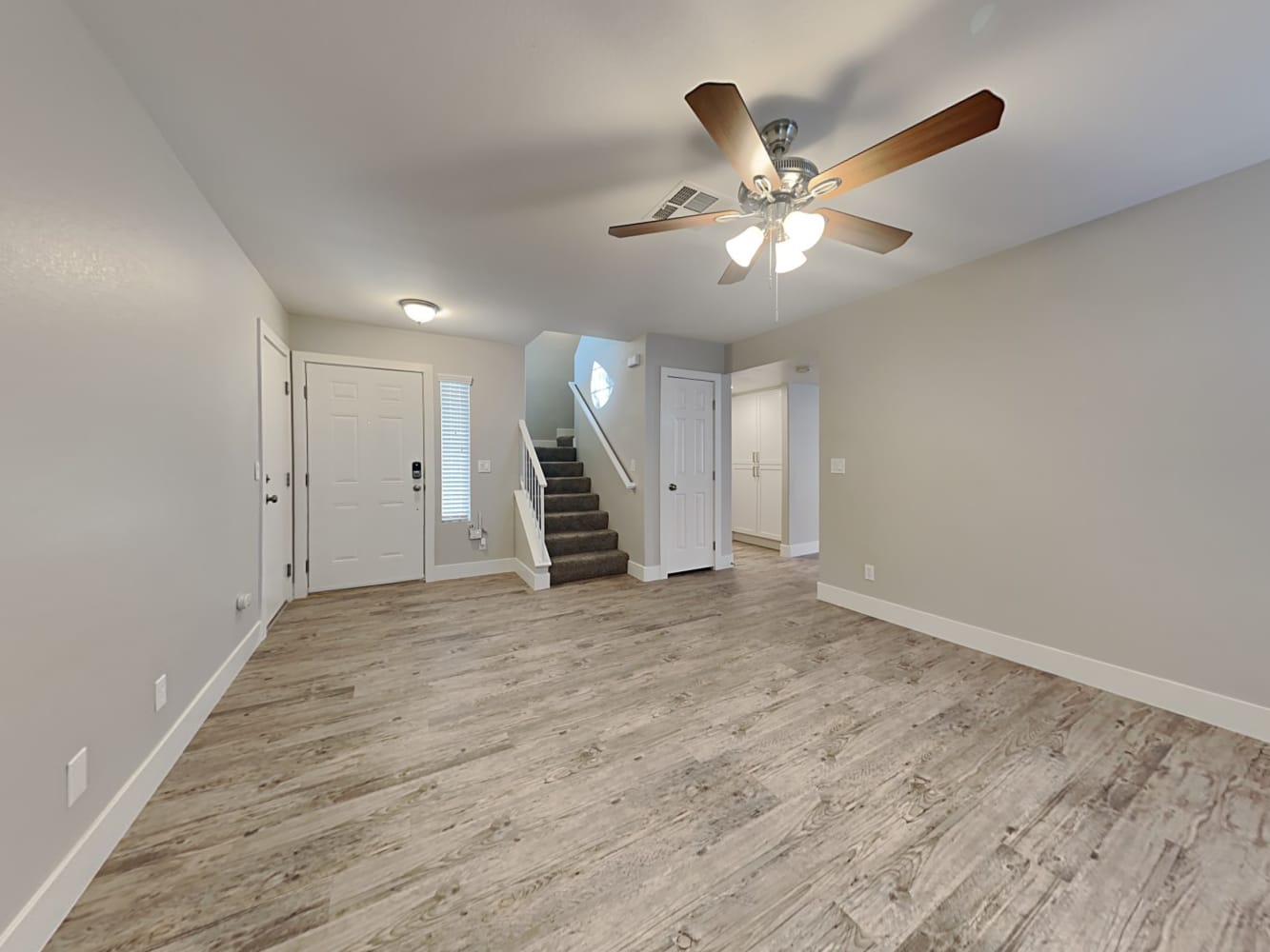 9316 Deer Lodge Ln photo 5