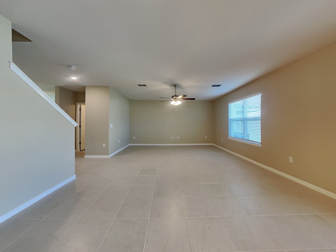 3815 Spruce Creek Dr photo 4