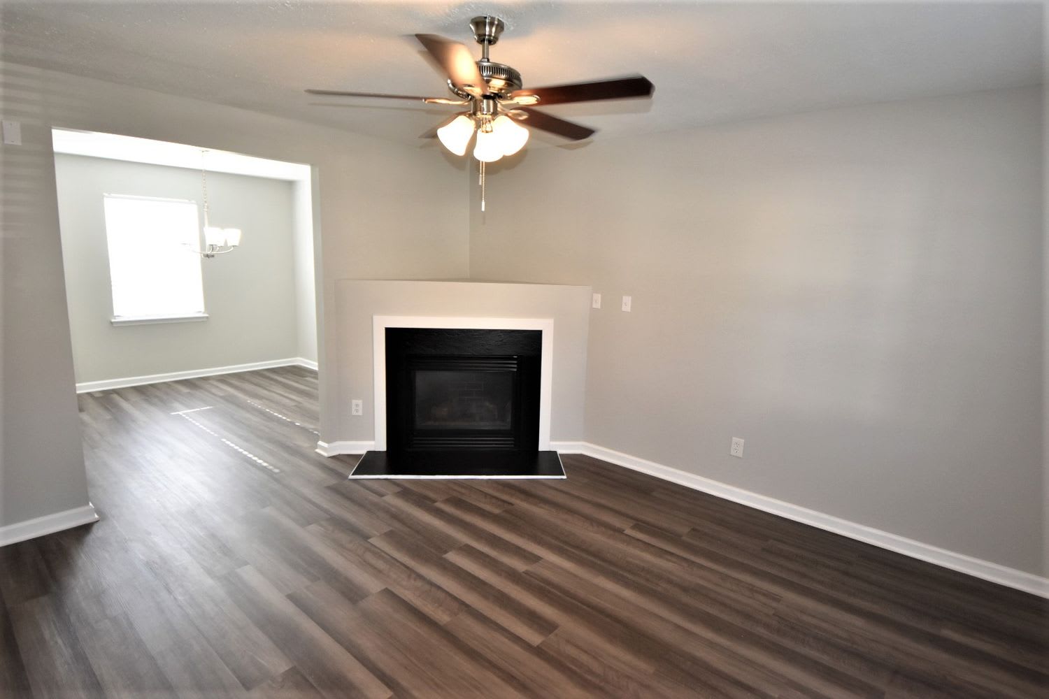 1904 Landon Farms Ln photo 2