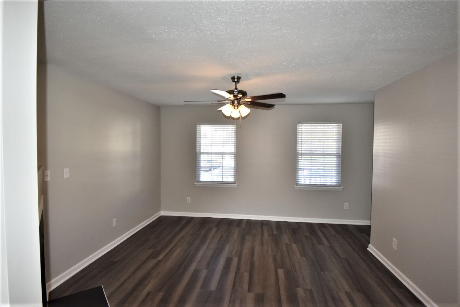 1904 Landon Farms Ln photo 3