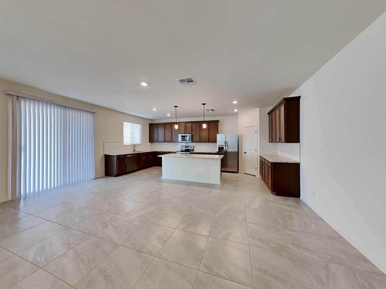11406 W Edgemont Ave photo 4