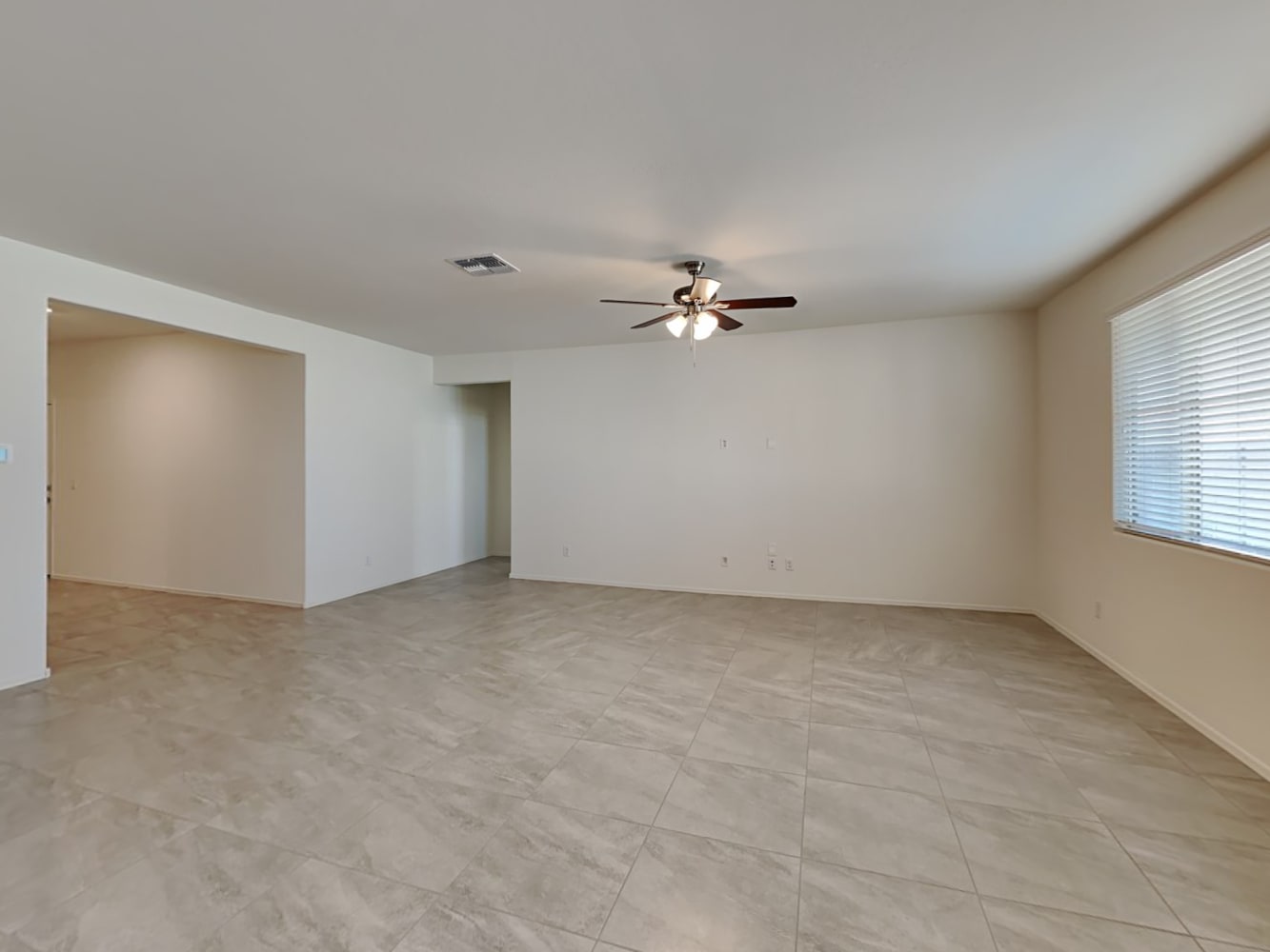 11406 W Edgemont Ave photo 3
