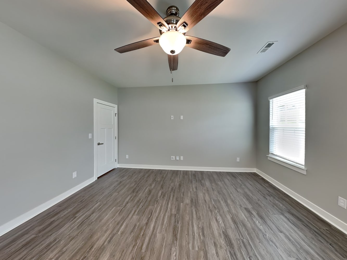 1625 Tundra Ln photo 4