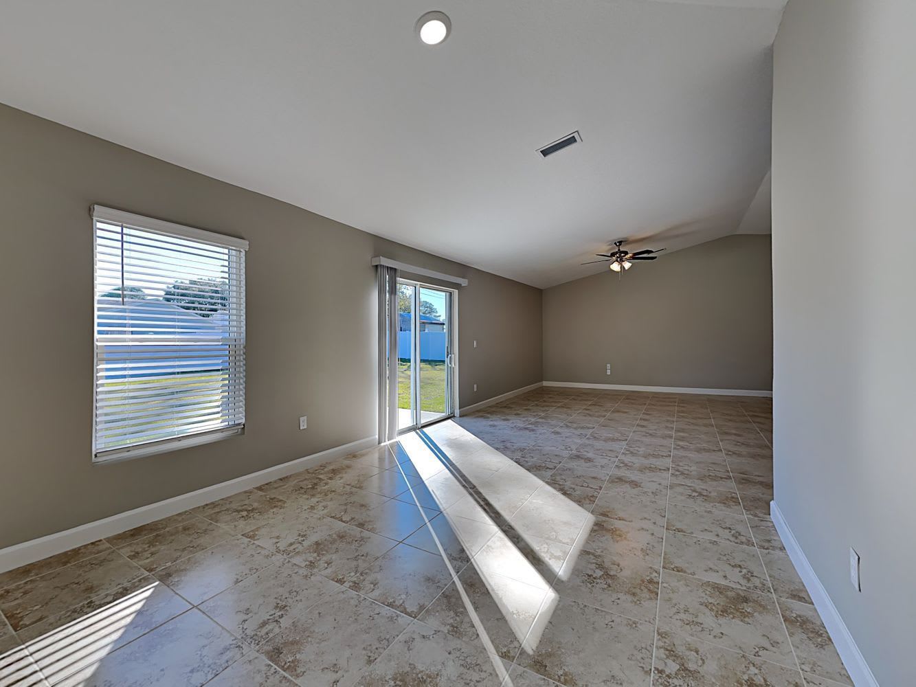 543 Gancedo St SW photo 4
