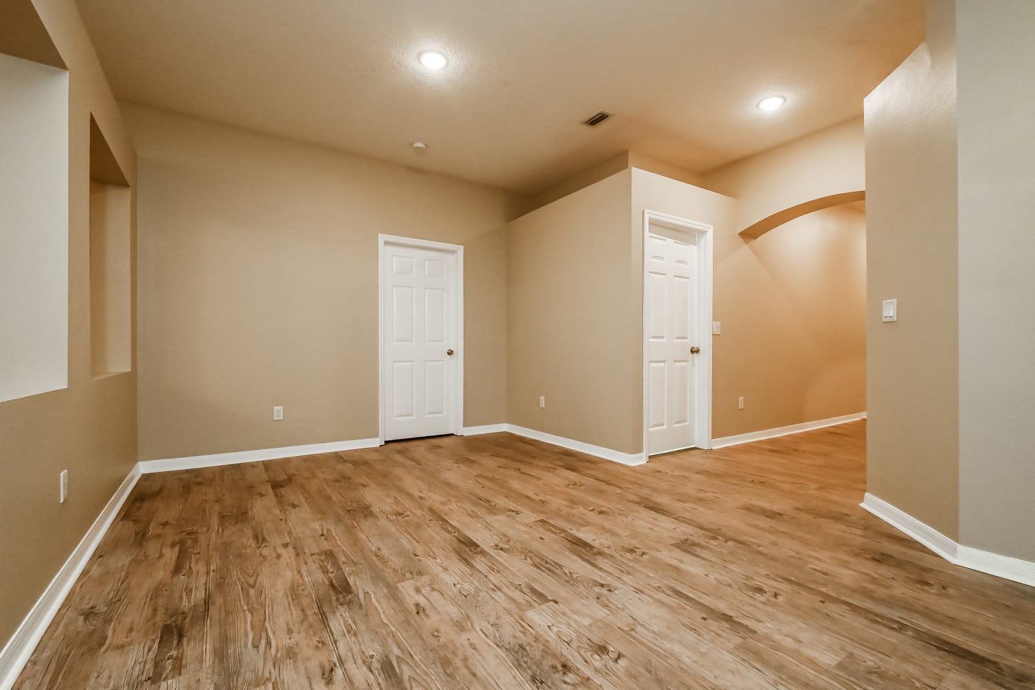 1527 Emerald Hill Way photo 5