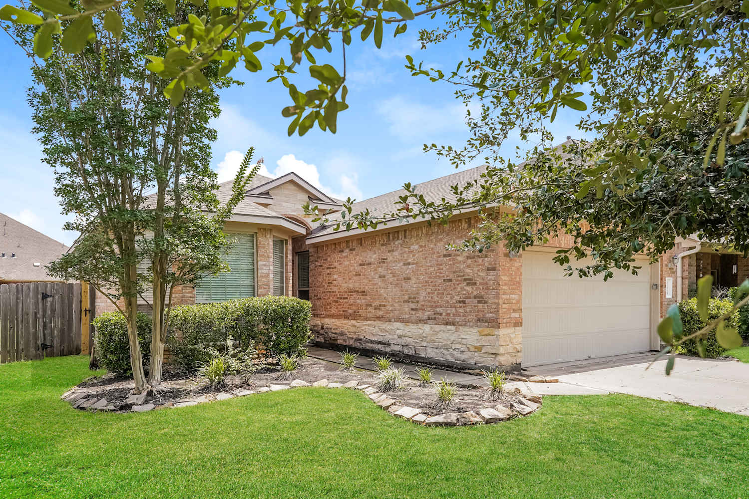 13018 Millstream Bend Ln photo 3