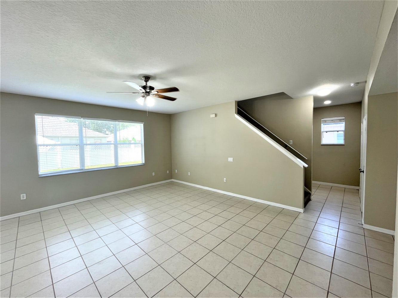 10420 Frog Pond Dr photo 2