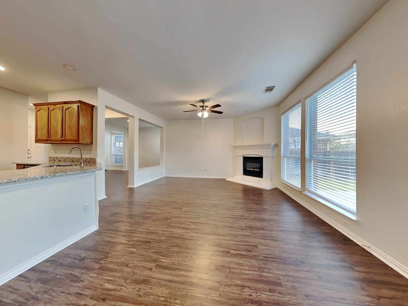 2713 Lynx Ln photo 4