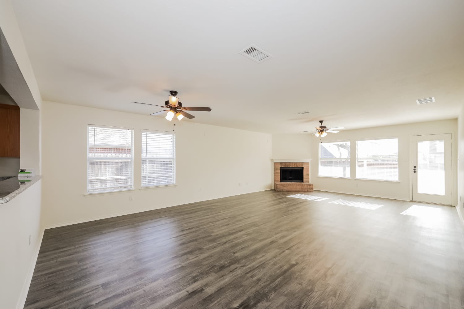 320 Bicole Dr photo 4