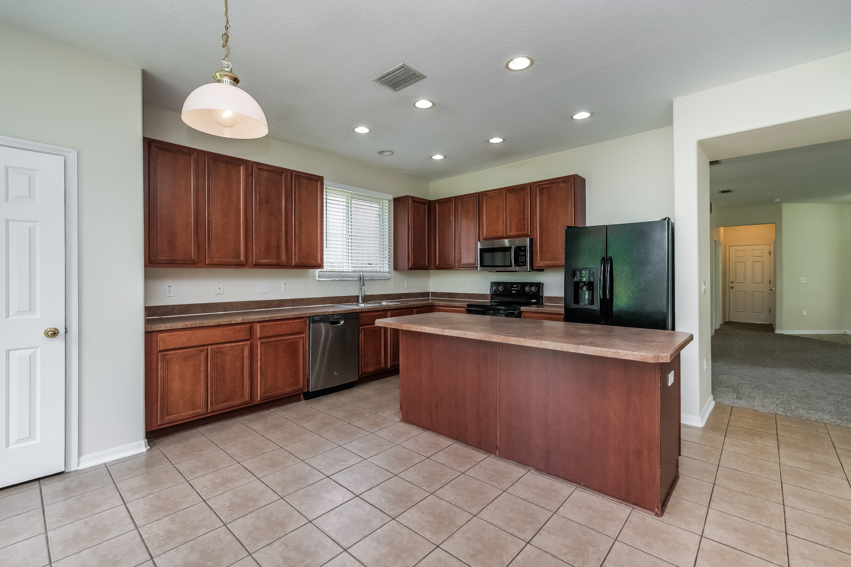19608 Timberbluff Dr photo 5