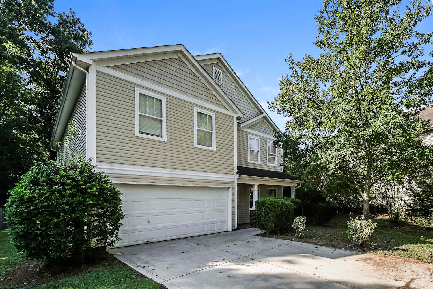 2204 Golden Larch Ln photo 4