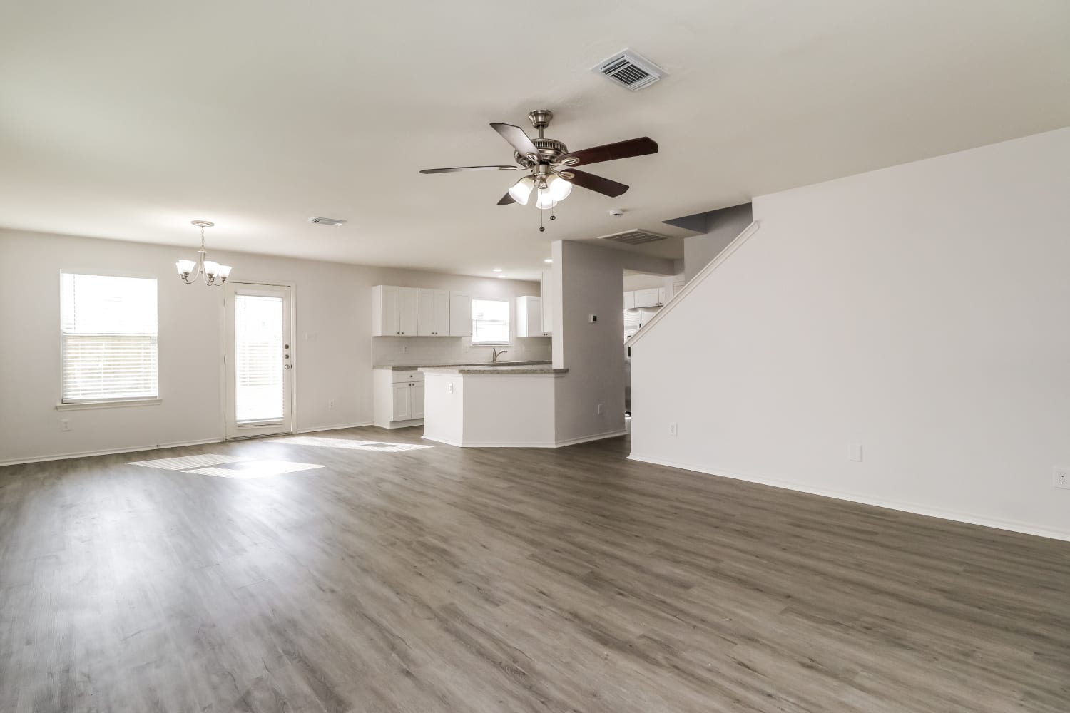 20735 Desert Shadows Ln photo 5