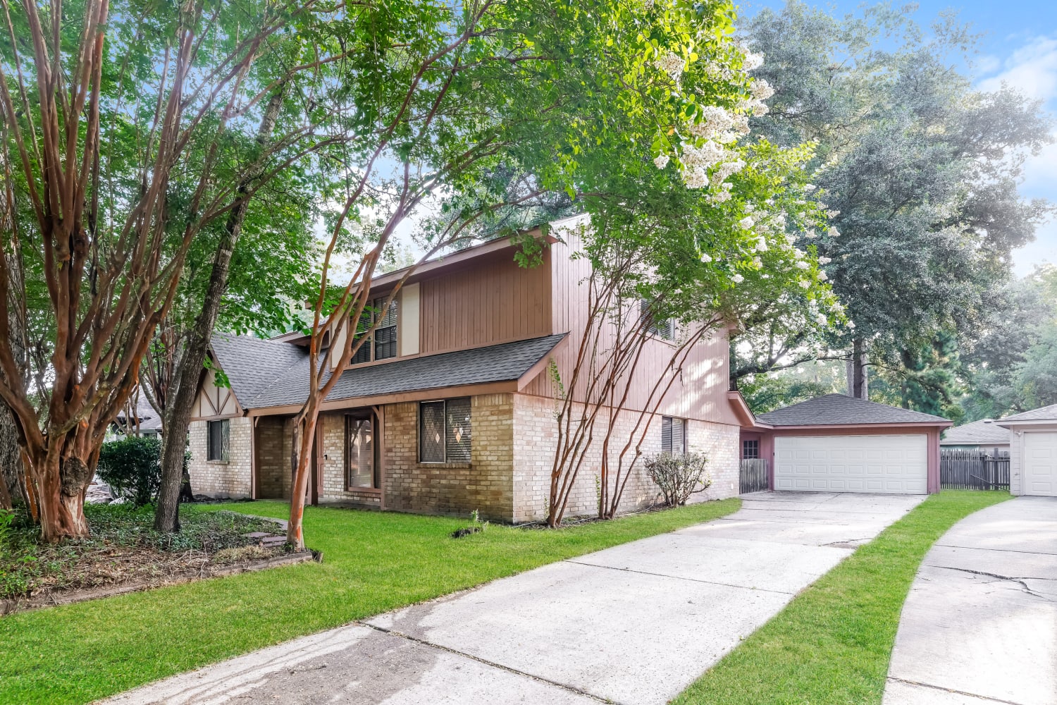 3018 Falling Brook Dr photo 5
