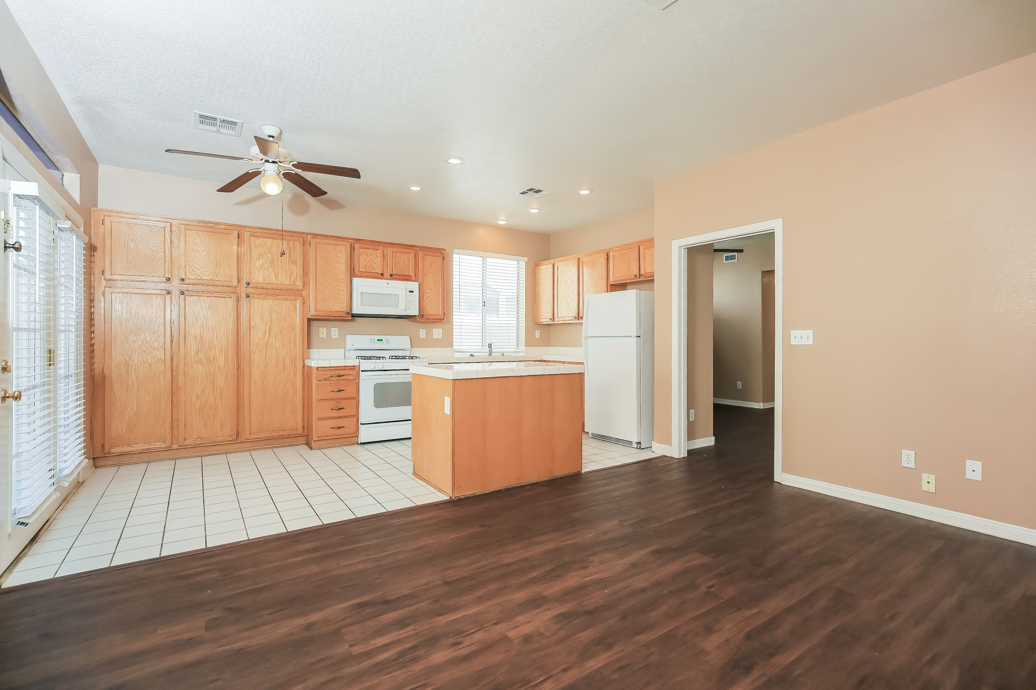 2233 Warm Walnut Dr photo 3